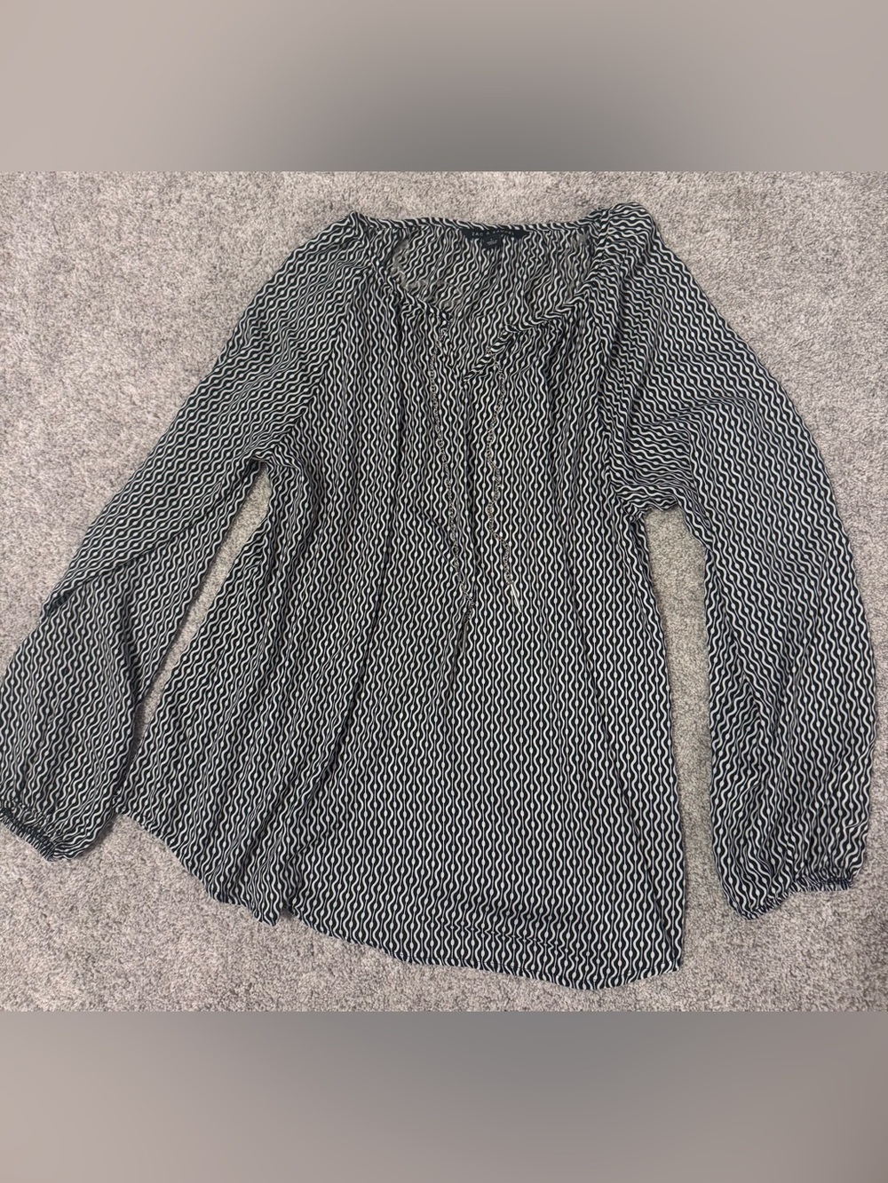 Zac & Rachel Black and White Wave-Pattern Blouse
